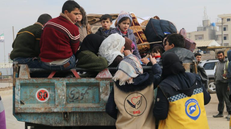 Relief teams distribute aid to Syrian refugees | © Mohammad Bash/Shutterstock