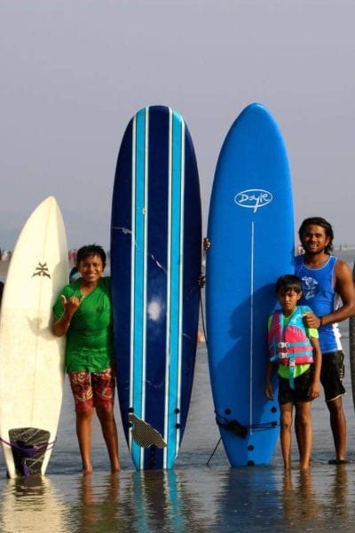 © | Photo provided by Bangladesh Surf Girls and Boys Club