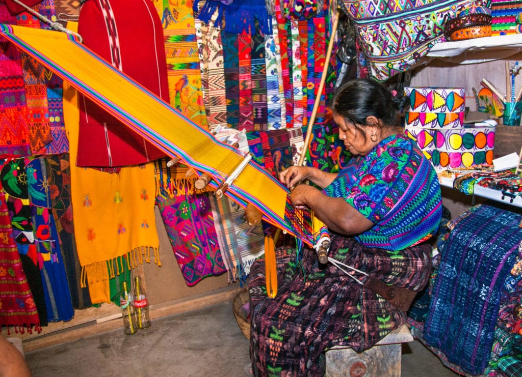 Mayan woman weaving with strap loom in Antigua, Guatemala | © Aleksandar Todorovic/Shutterstock