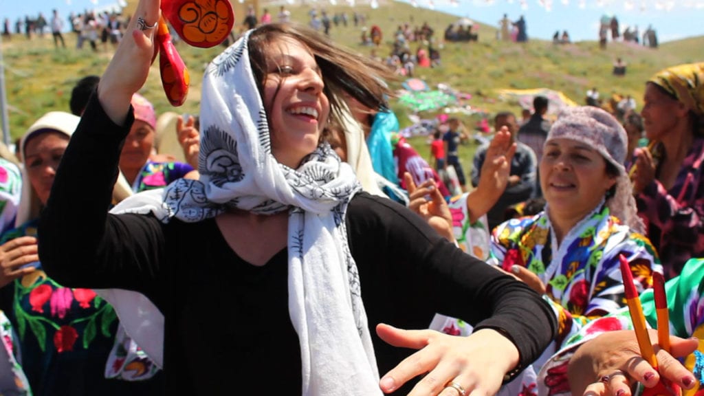 Mickela at the Asrlar Sadosi Festival in Navoi, Uzbekistan © | Madina Khusanova