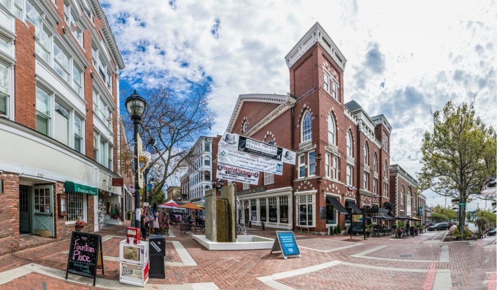 Take a feminist walking tour through Salem | © travelview/ iStock