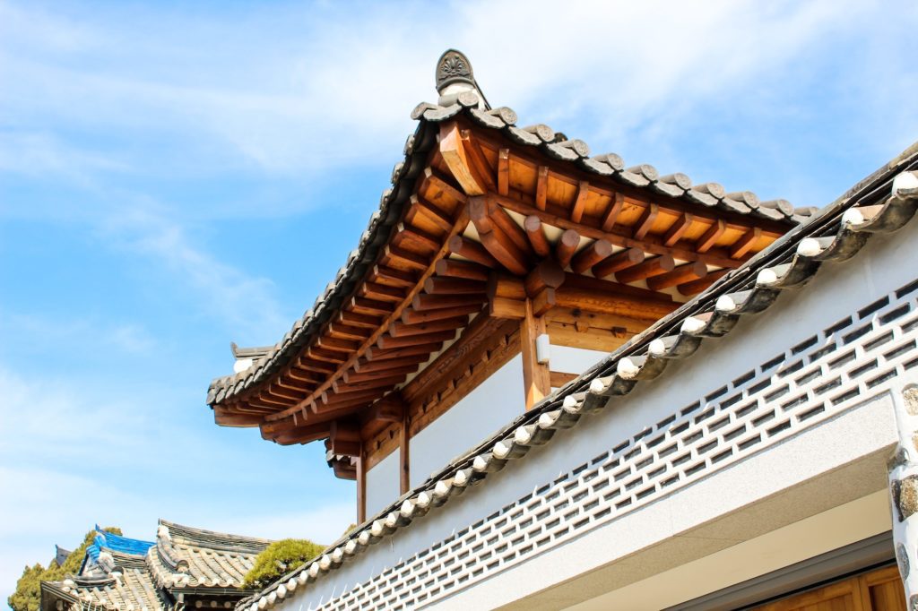 The Bukchon Hanok Village in Seoul © |  Crystal Jo/Unsplash