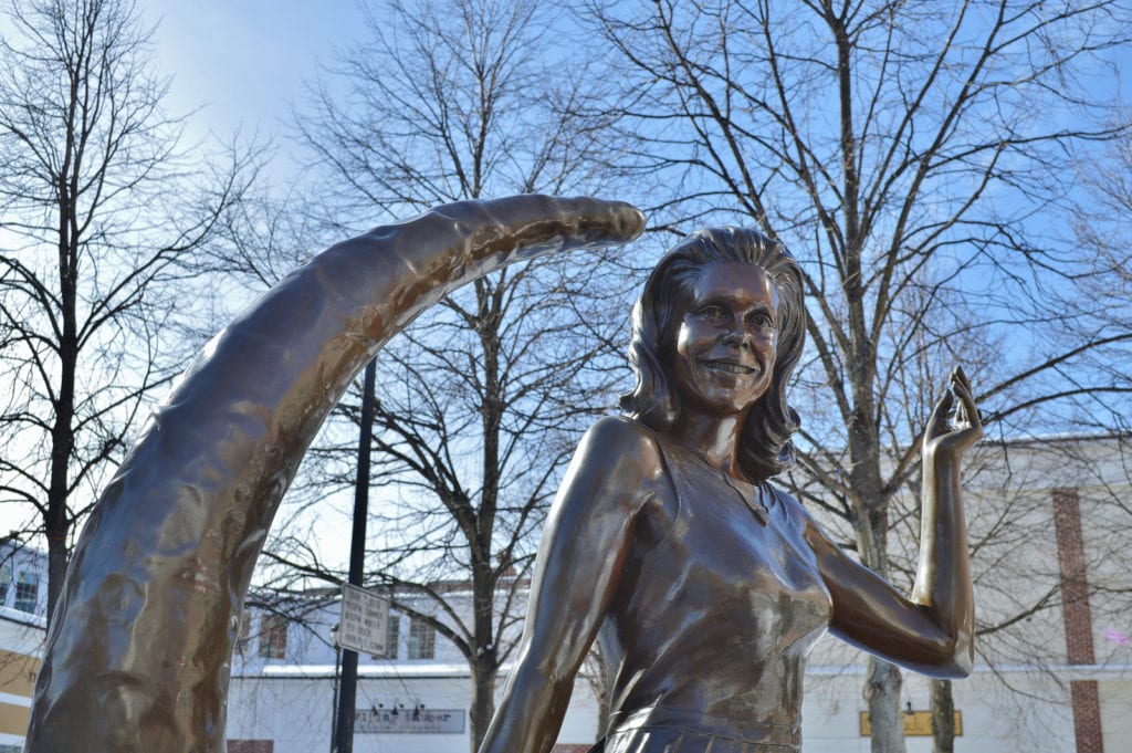 Bewitched Statue of Samantha, played by Elizabeth Montgomery in Salem | ©Flickr/Massachusetts office of tourism