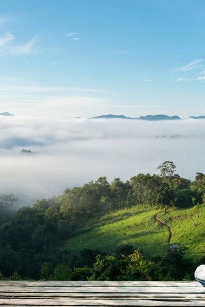 Woman practicing yoga in nature | © Pakorn Khantiyaporn/Shutterstock