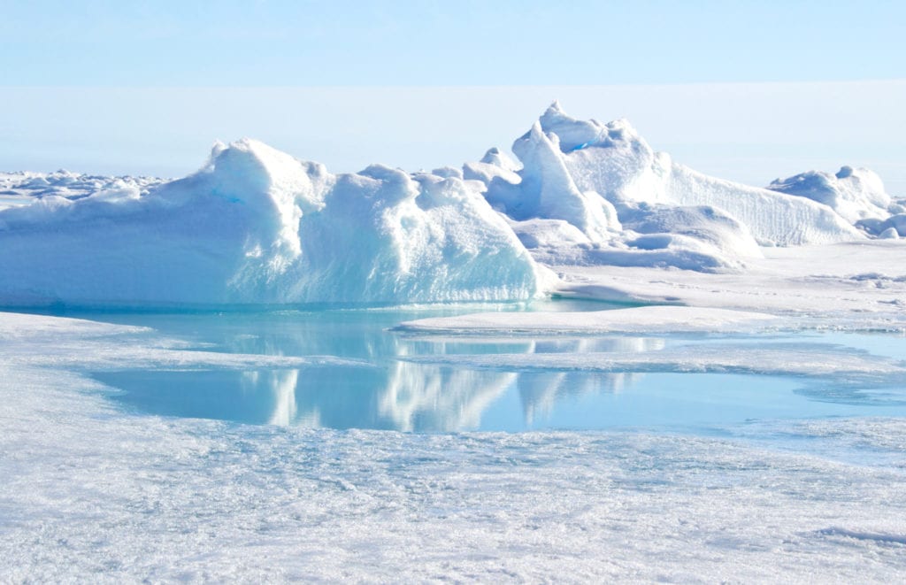 Pressure ridge and melt water at the Geographic | © North Pole Christopher Wood/Shutterstock