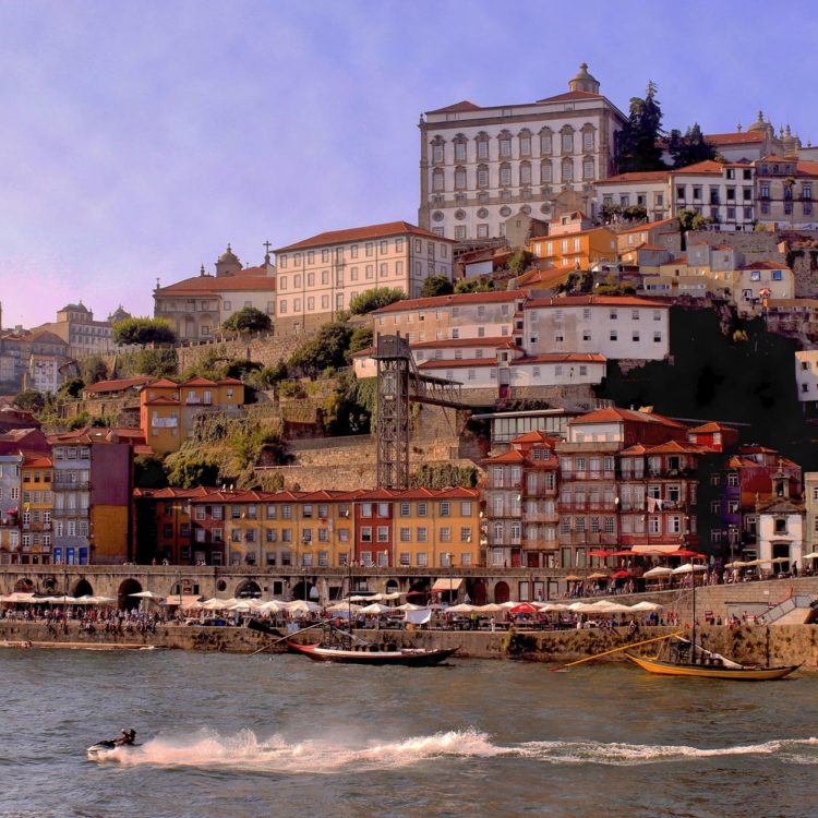 A Feminist City Guide to Porto, Portugal