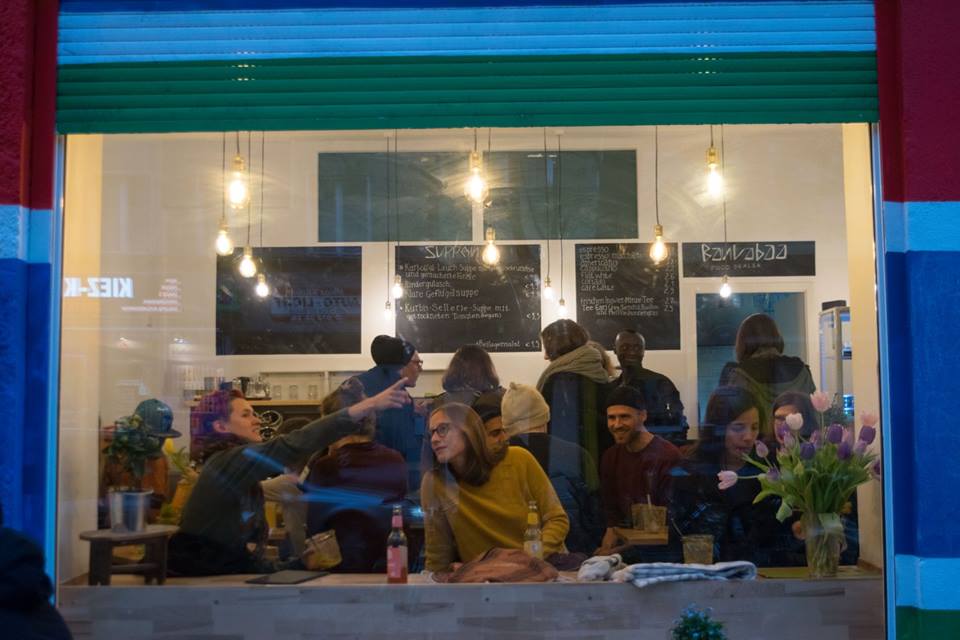the Bantabaa organization creates a bridge between the Kreuzberg’s West African refugees and local Berliners © | Bantabaa Community's Facebook Page
