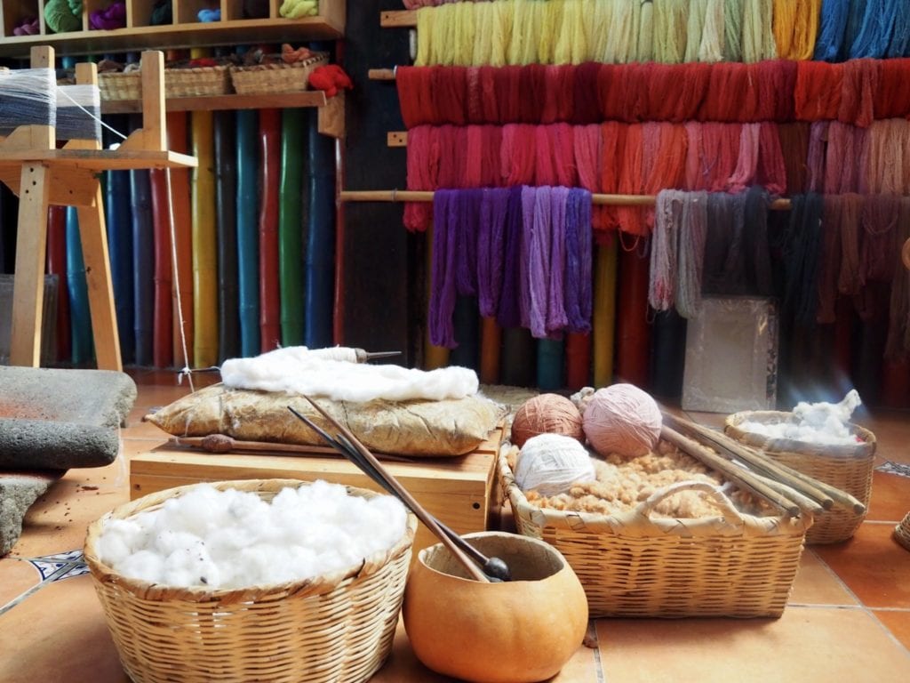 Organic cotton and natural dyes at Ixcaco | © Nikki Vargas/Unearth Women