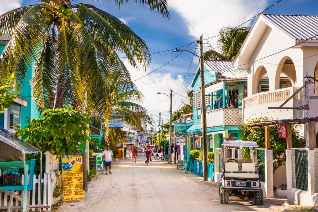 Playa Asuncion street on Caye Caulker island, Belize | © Aleksandar Todorovic