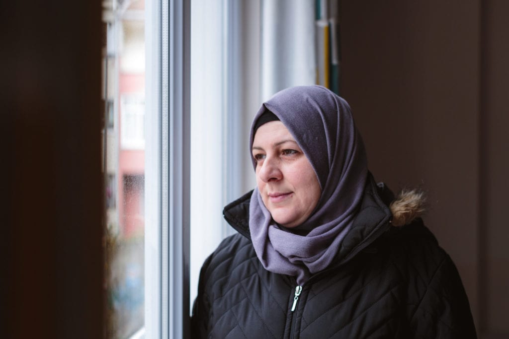 Shaaymaa, who is from Iraq and now lives in Istanbul and works on weaving and sewing as part of the Muhra shop | © Annapurna Mellor