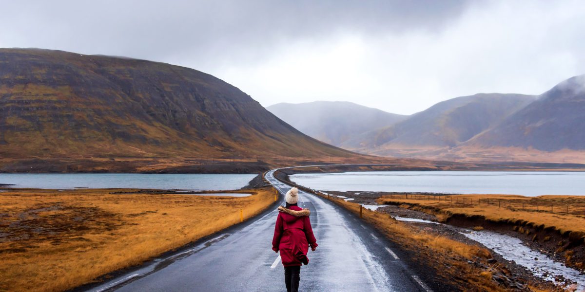 The Glacier Experiences "Kona Tour" combines a trip through Iceland's natural beauty with a look at the country's gender equality and feminism. | © Creative Family/Shutteratock