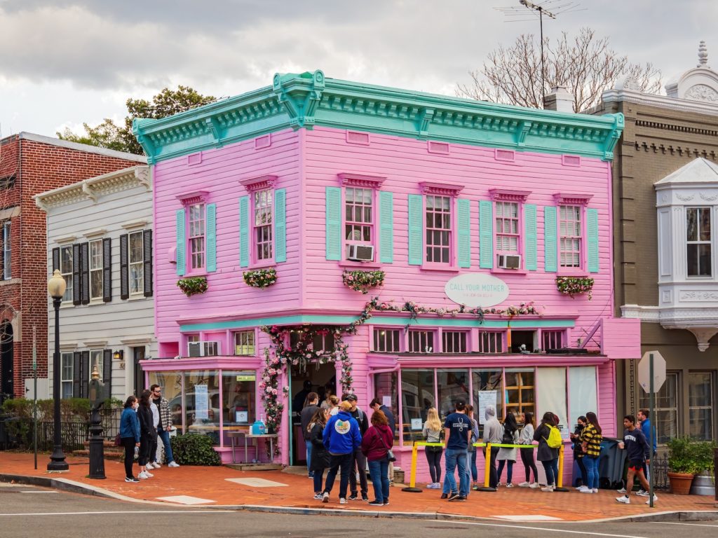 Call your Mother in Washington D.C.'s Georgetown neighborhood | Kit Leong/Shutterstock